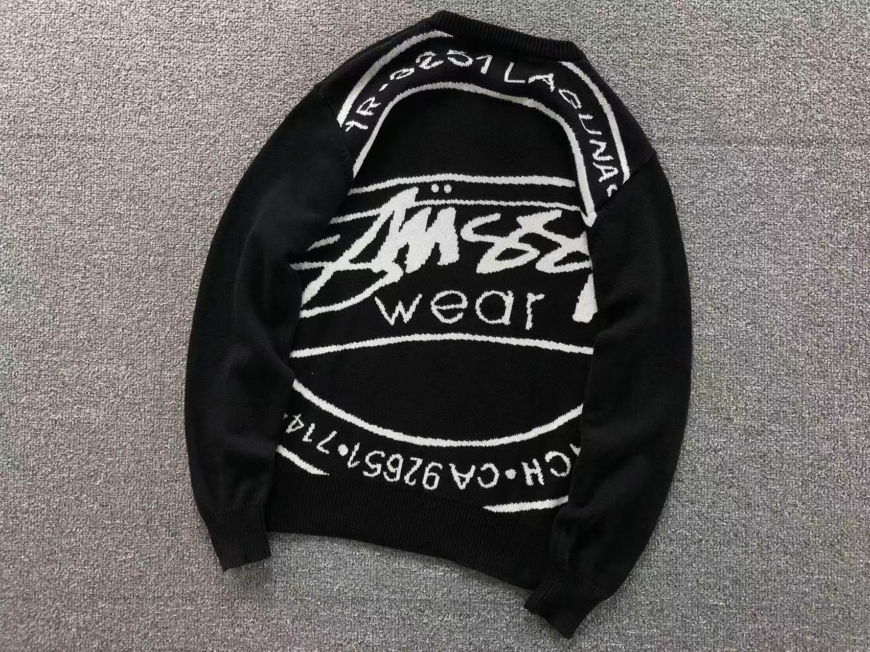 S - SWEATER