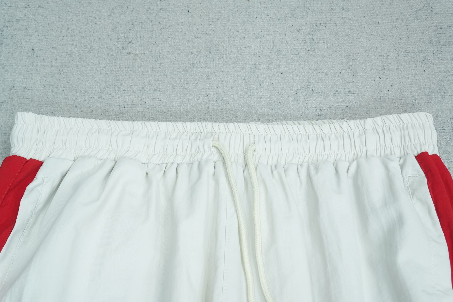 C - SWEATPANTS