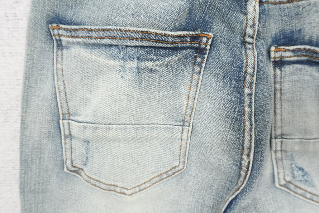 A - JEANS