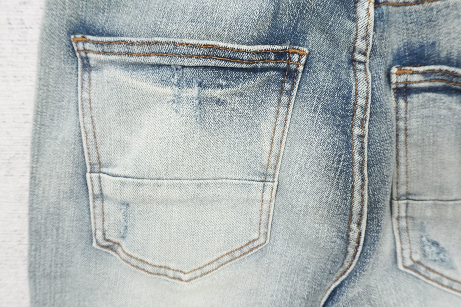 A - JEANS