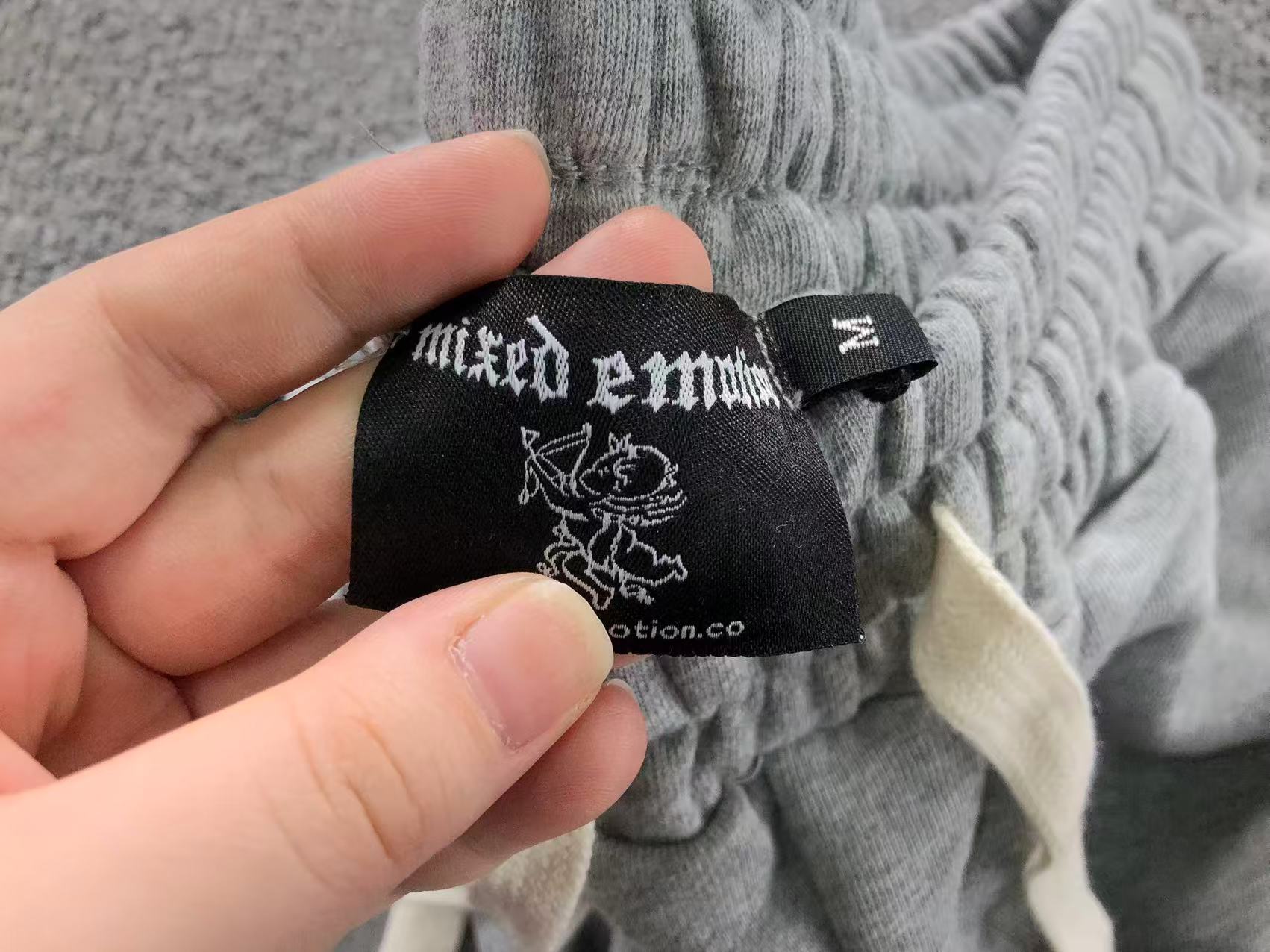 M - SHORTS