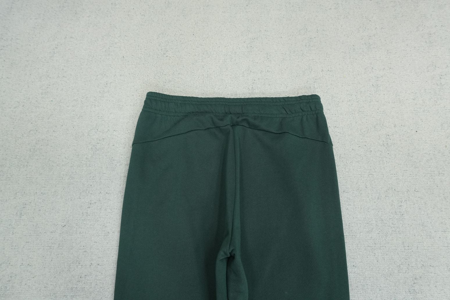 C - SWEATPANTS