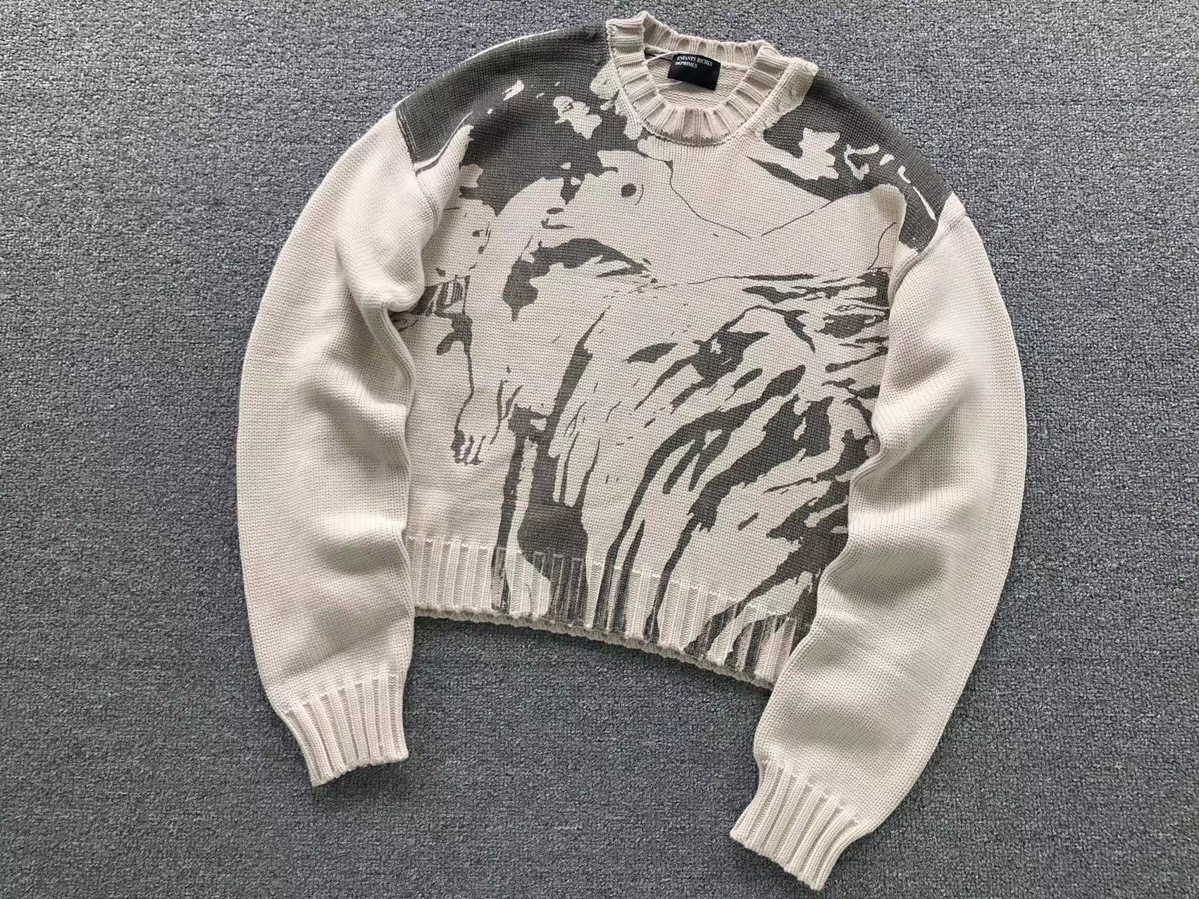 E - SWEATER