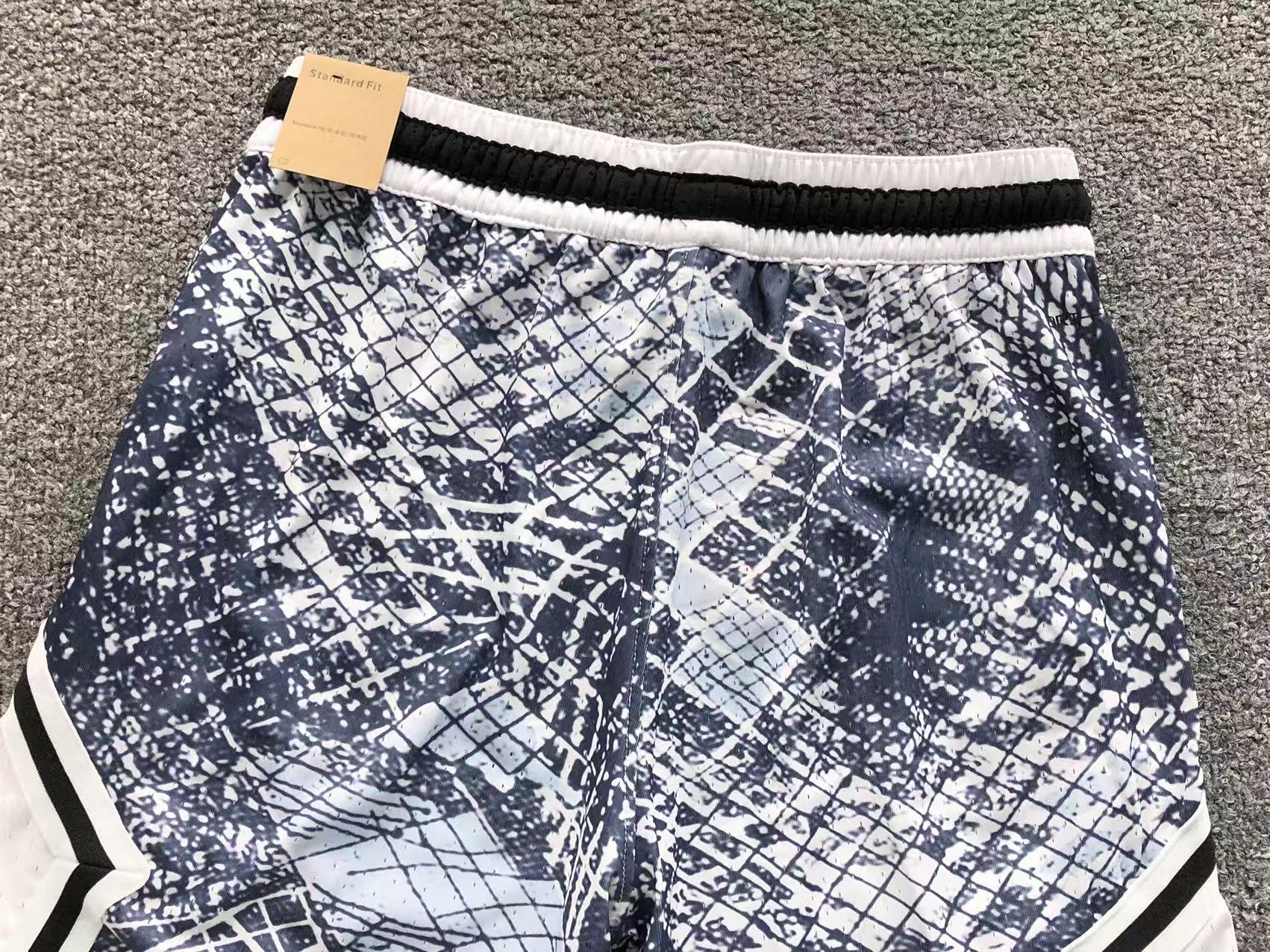 N - SHORTS