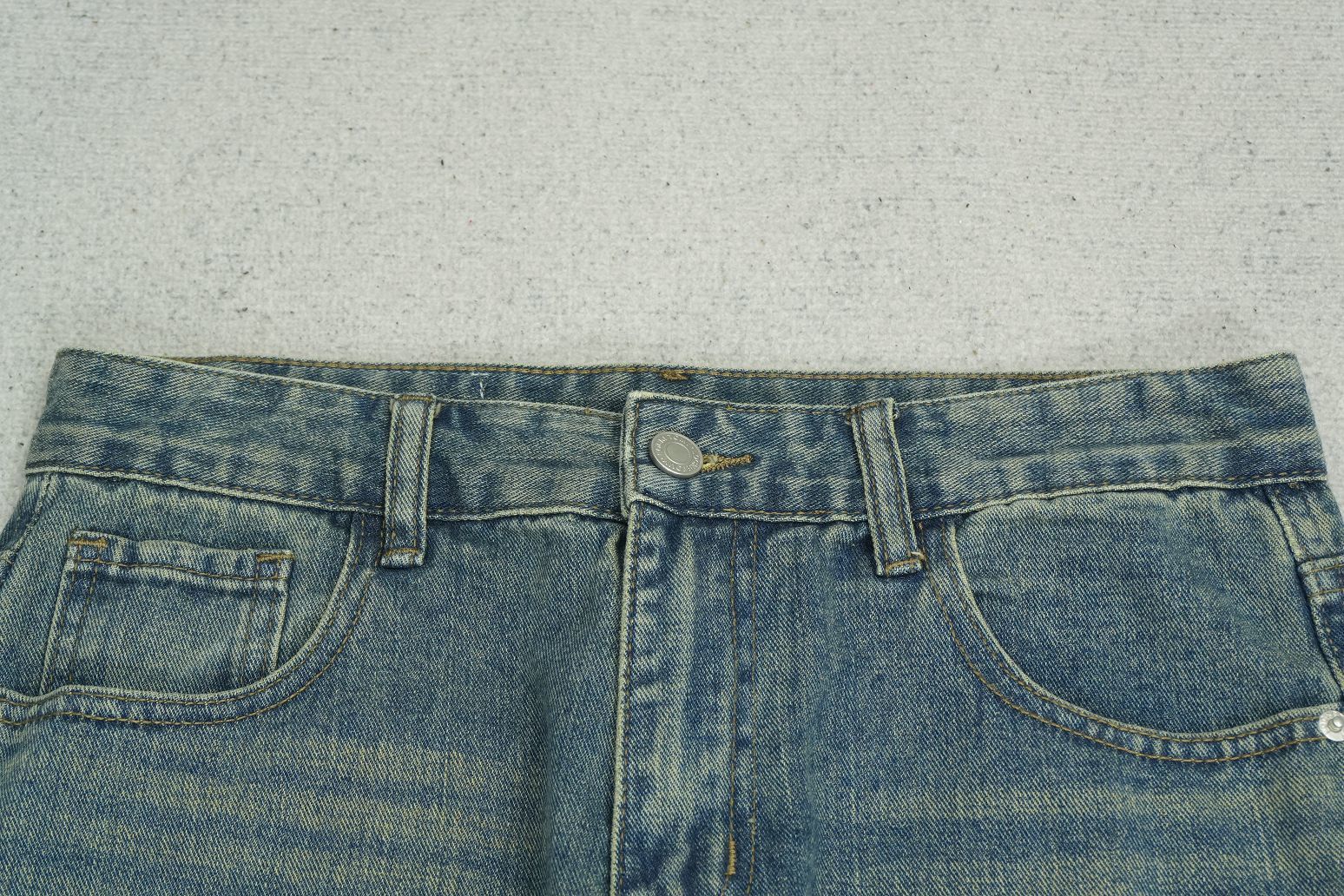 C - JEANS