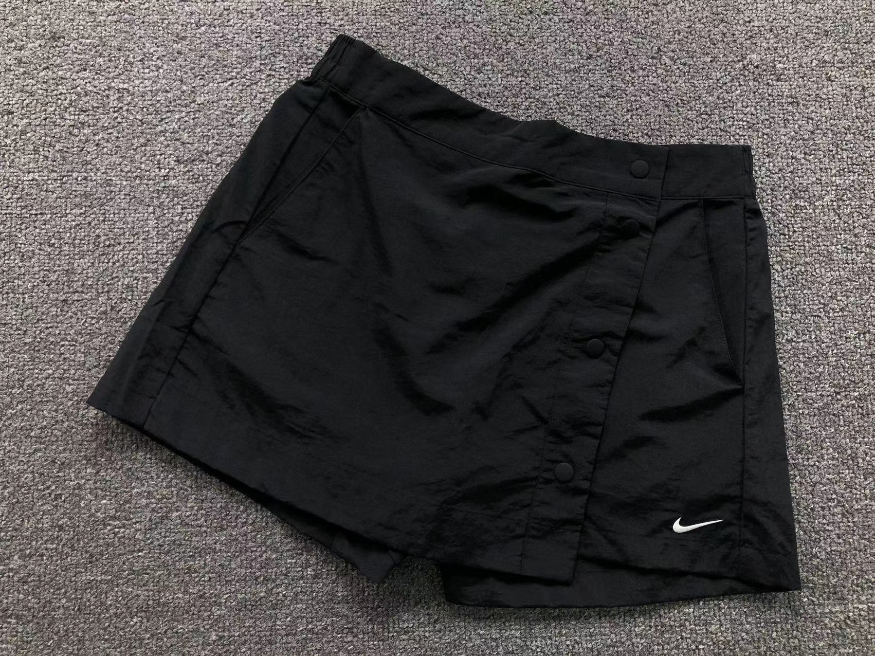 N - SHORTS