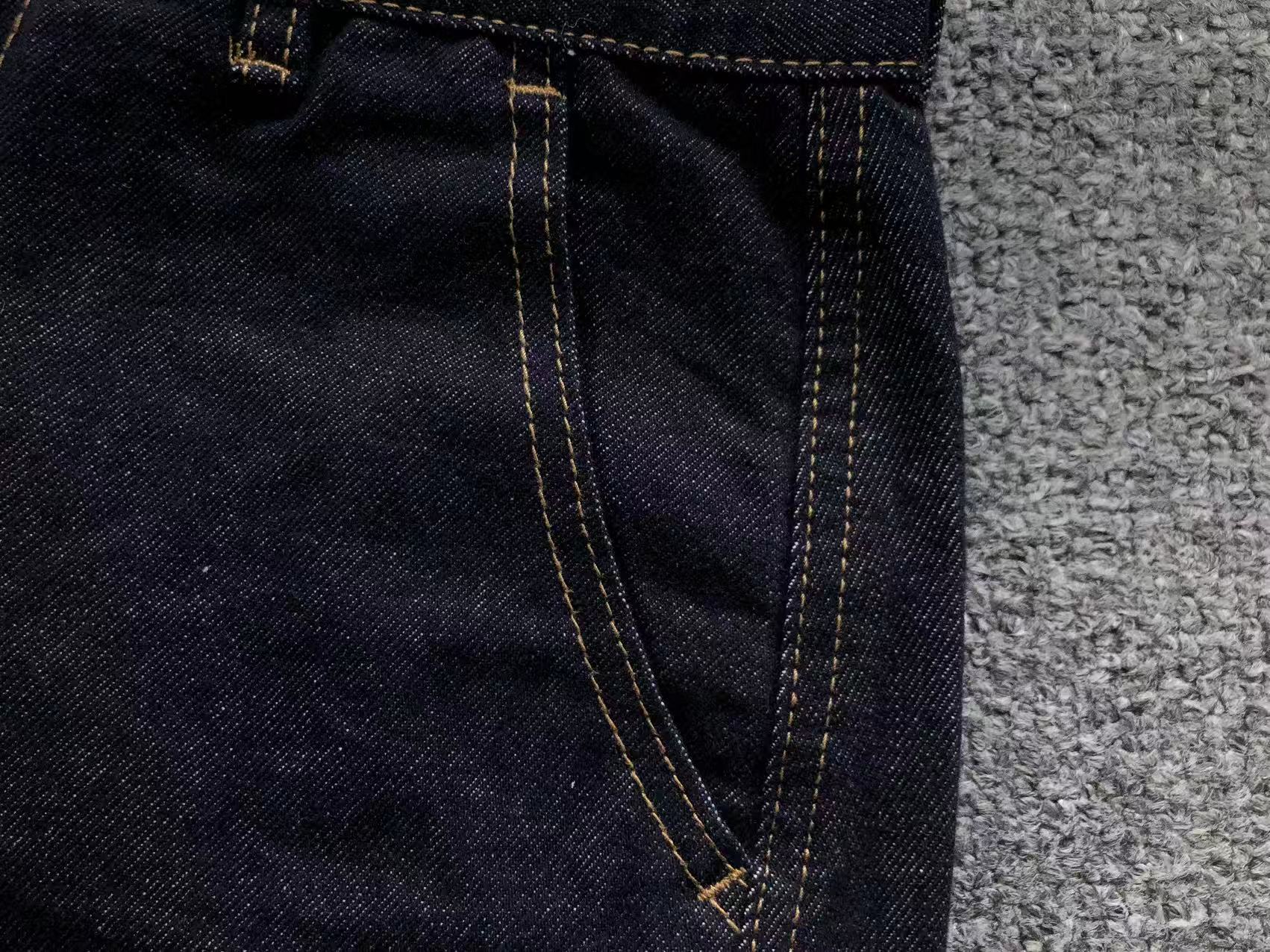 M - SHORTS
