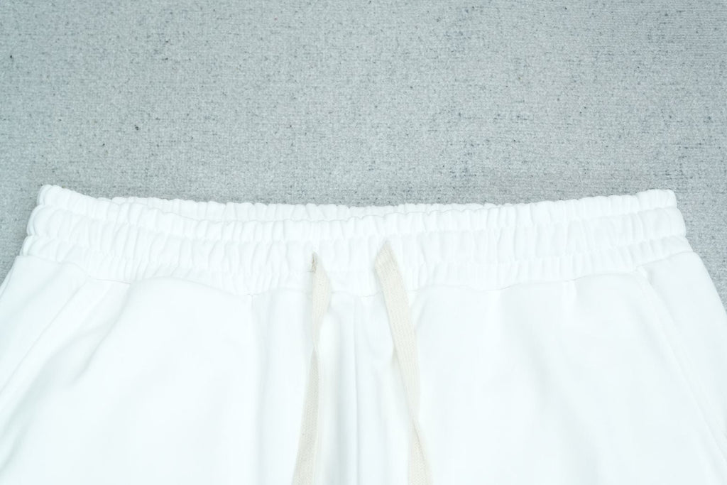 V - SWEATPANTS