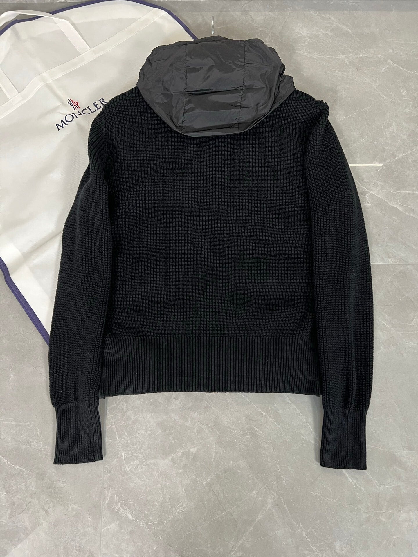 P - CARDIGAN