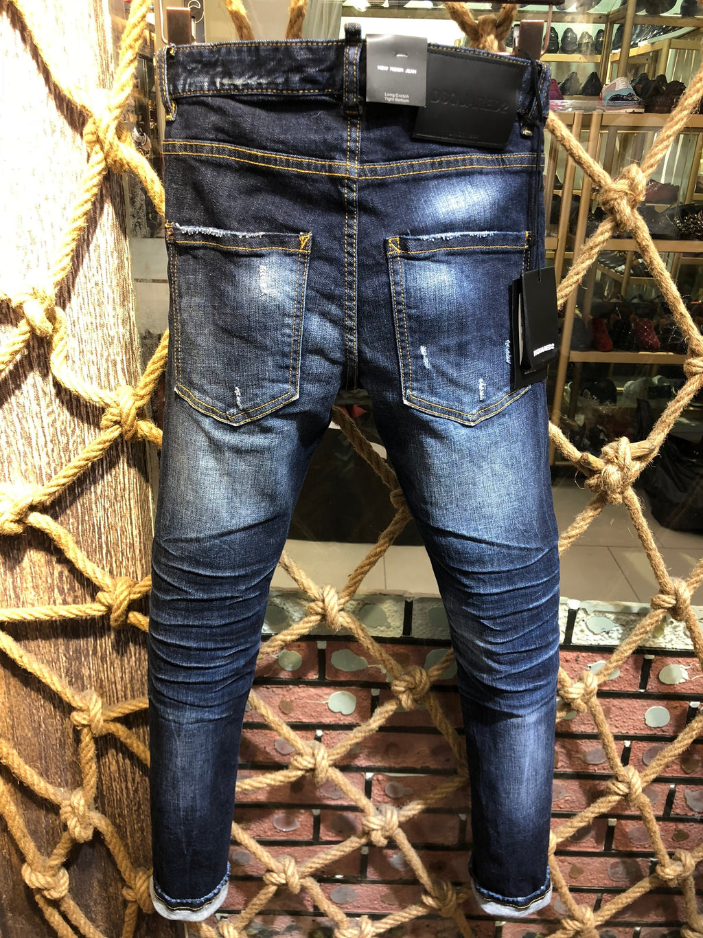 D - JEANS
