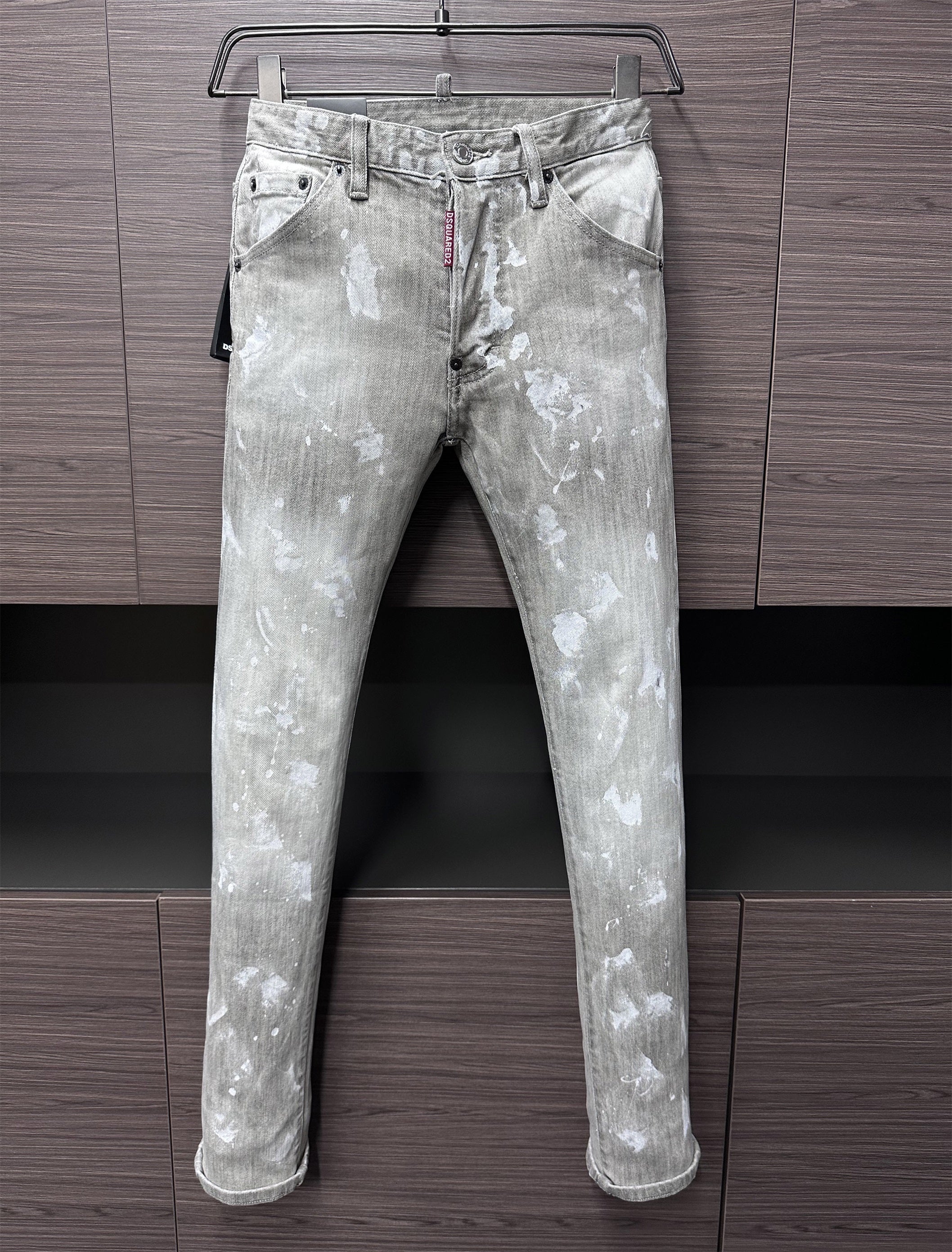 D - JEANS