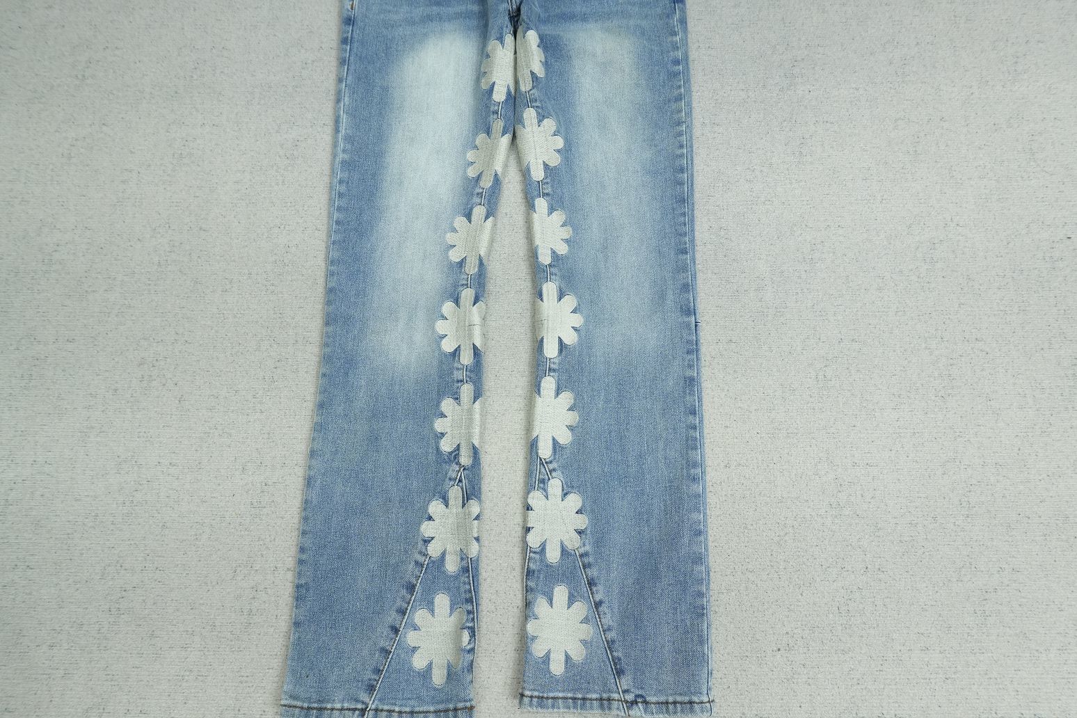 L - JEANS