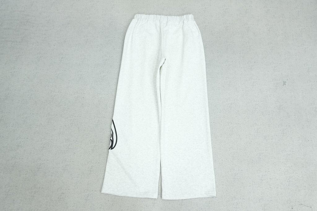 S - SWEATPANTS