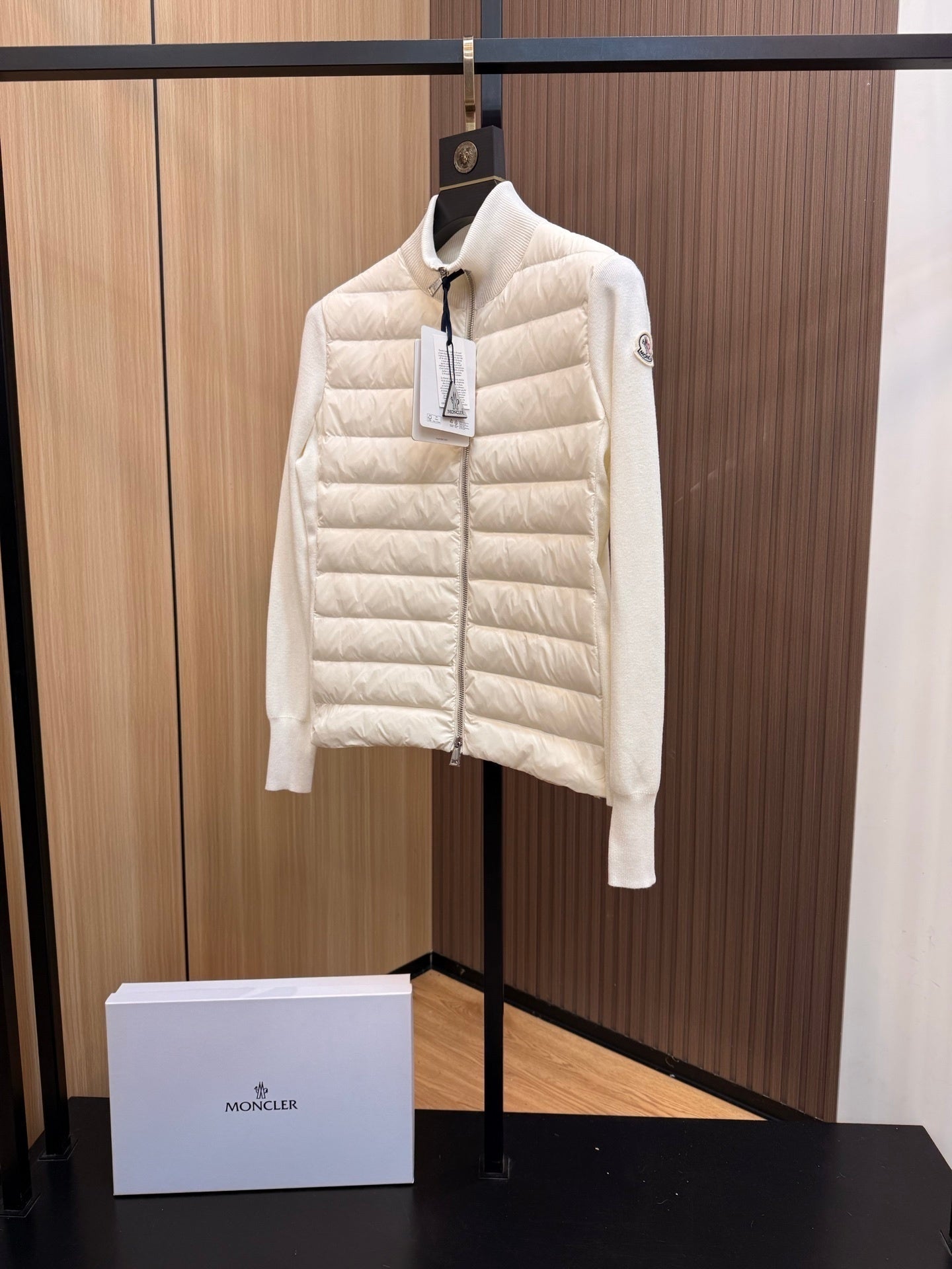 P - CARDIGAN