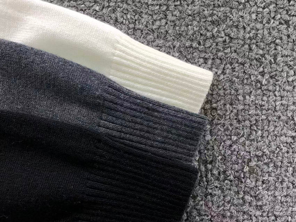 B - SWEATER