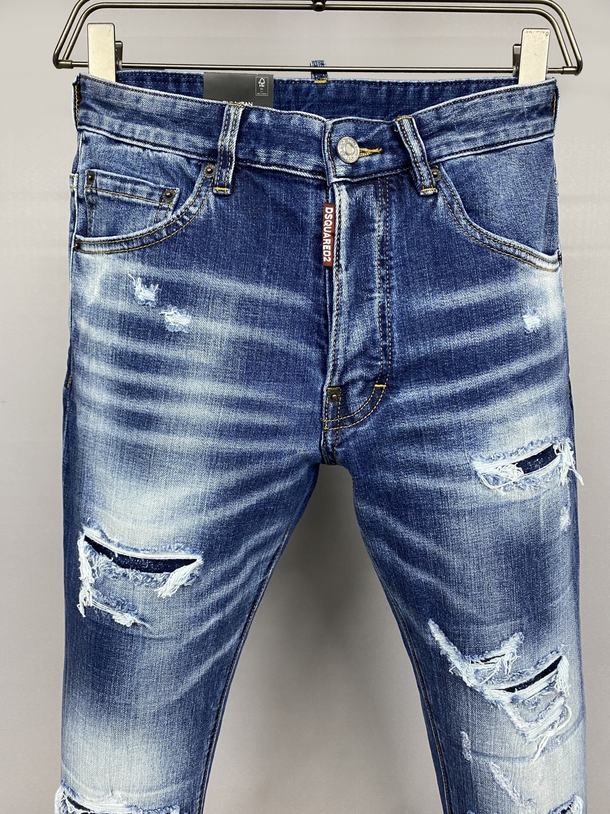 D - JEANS