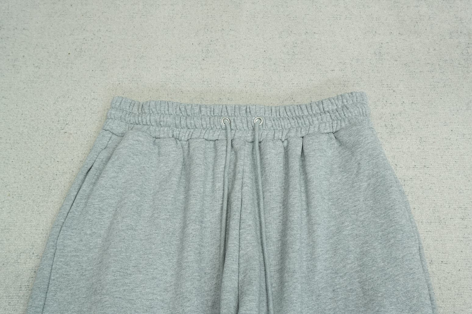 G - SWEATPANTS