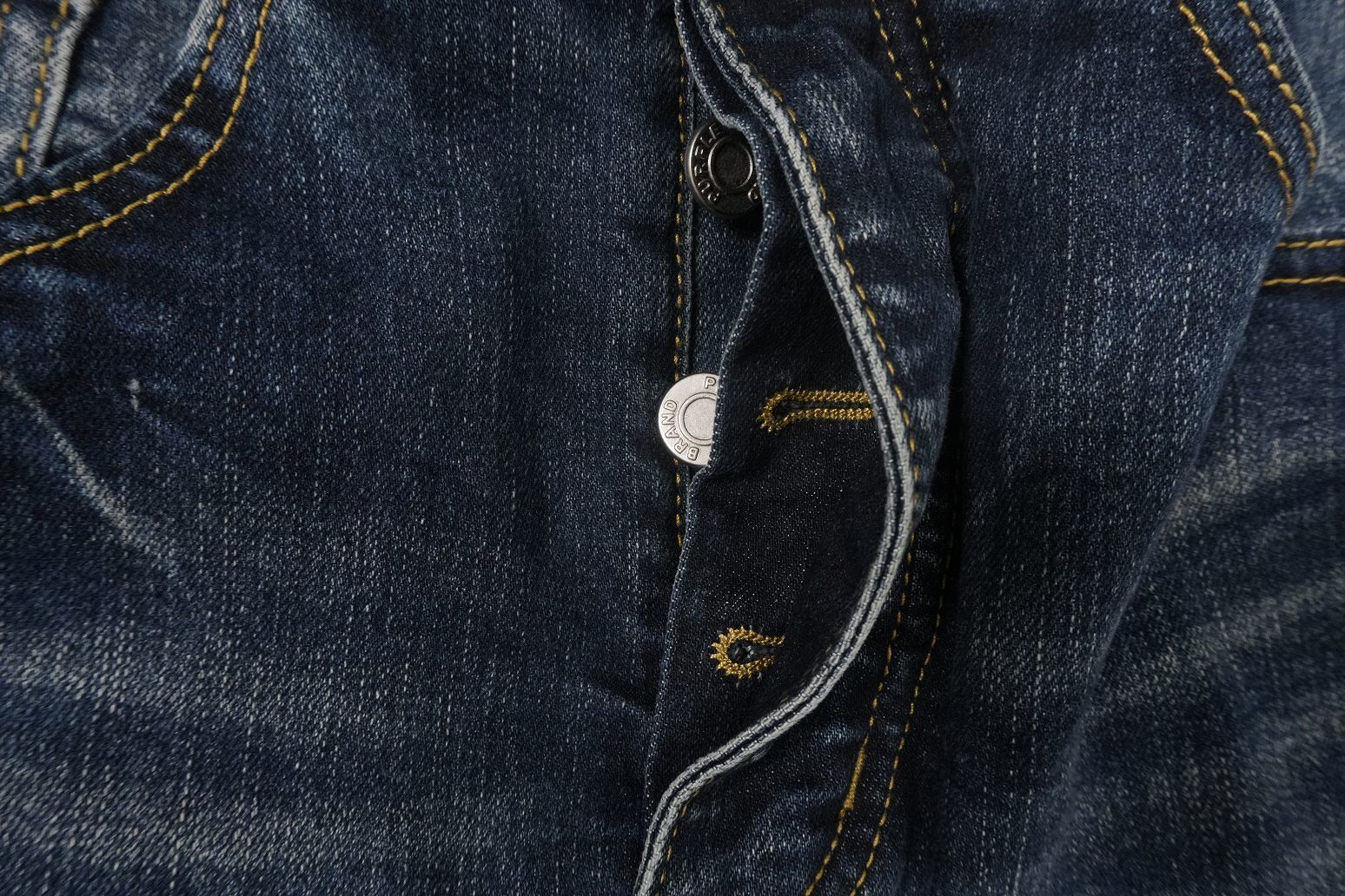 P - JEANS