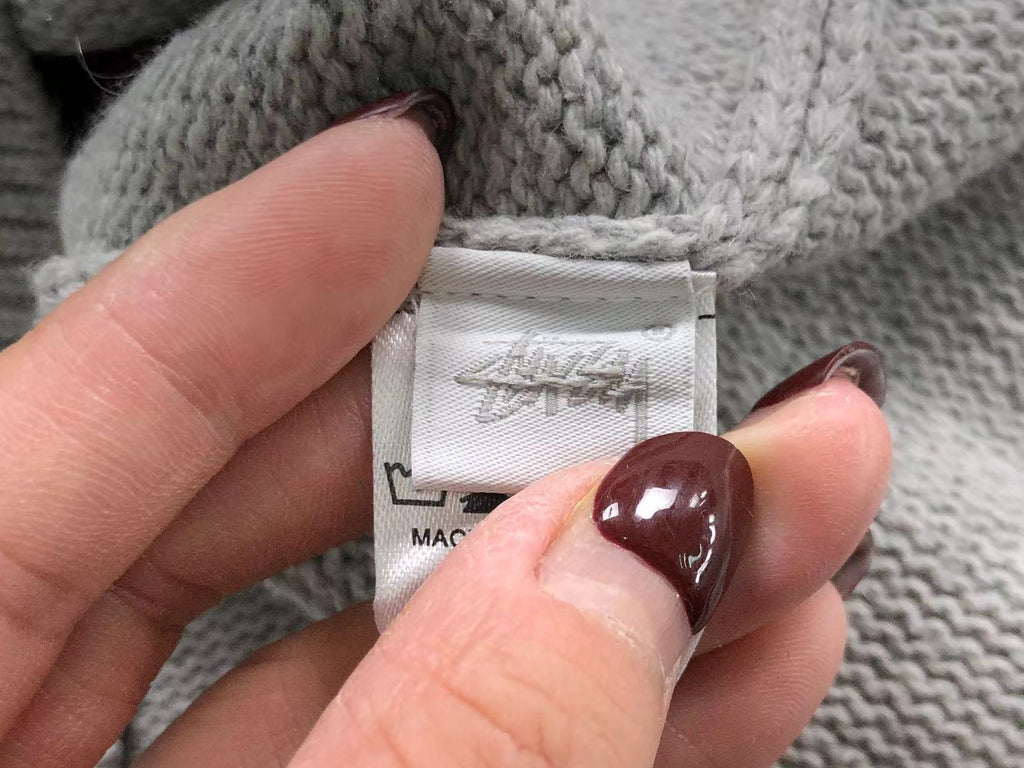 S - SWEATER