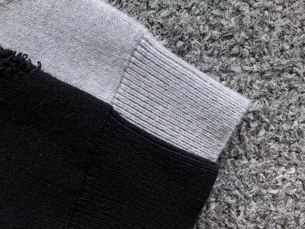L - SWEATER