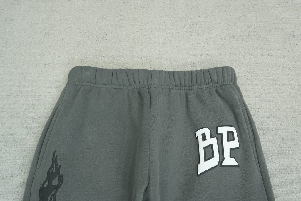 B - SWEATPANTS