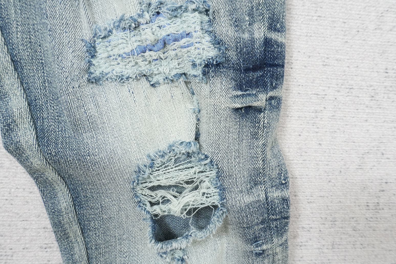 A - JEANS