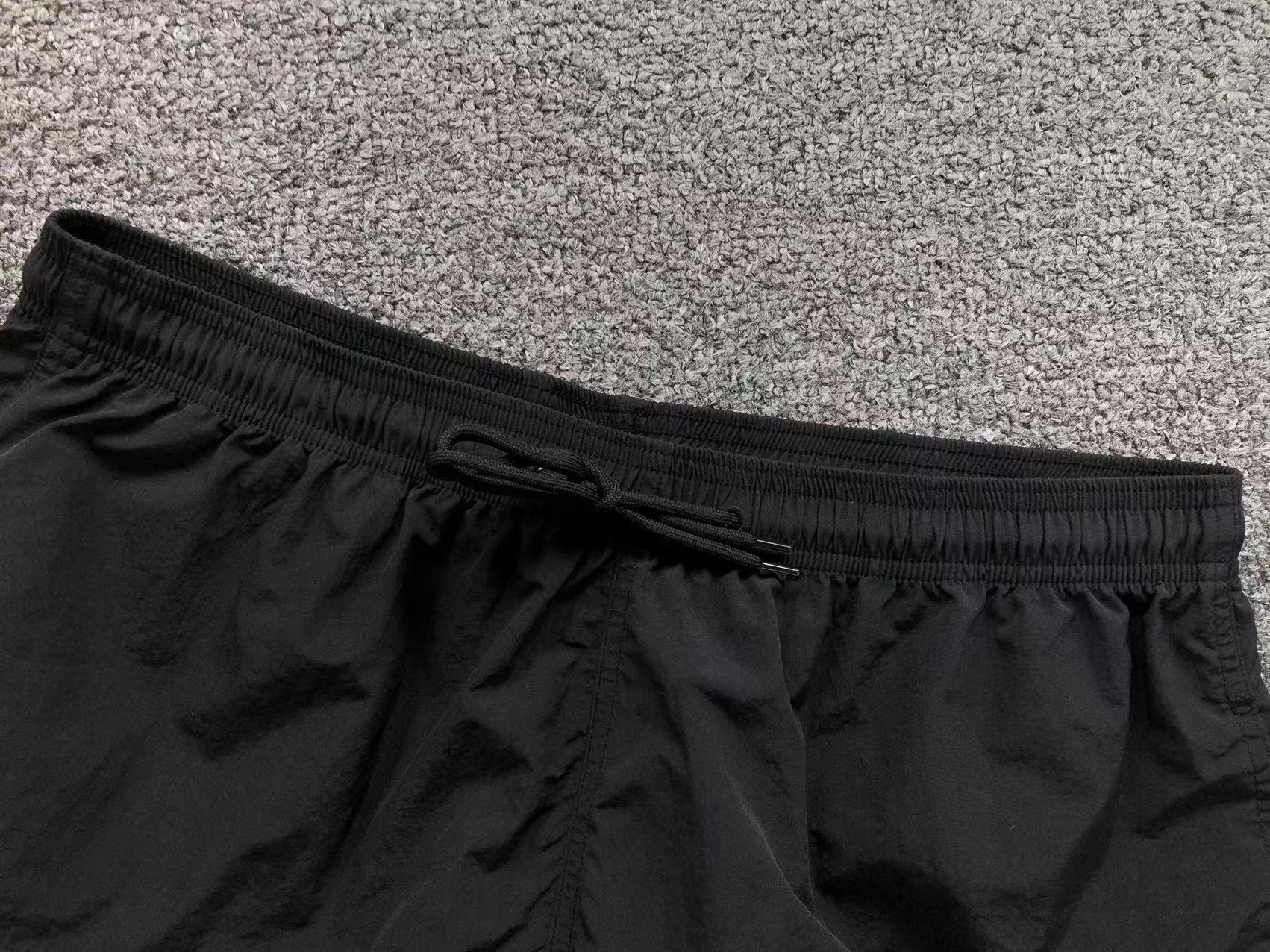 U - SHORTS