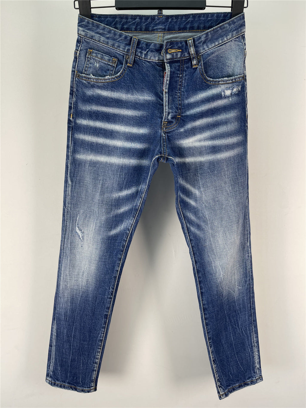 D - JEANS