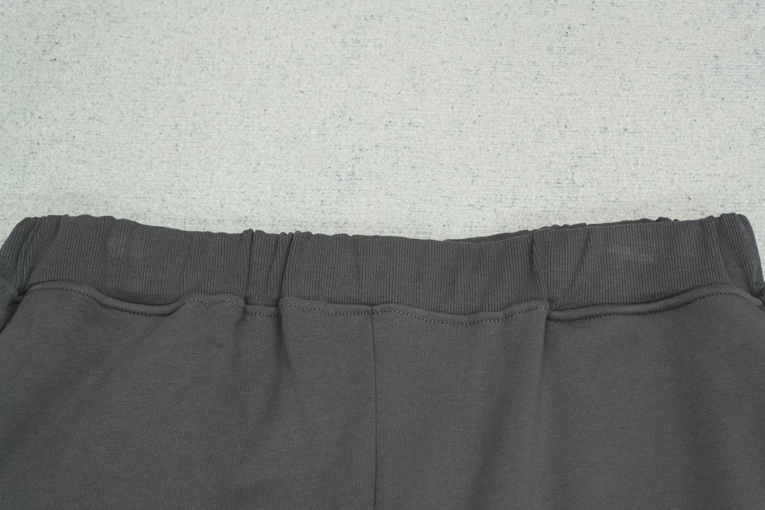 6PM - SWEATPANTS