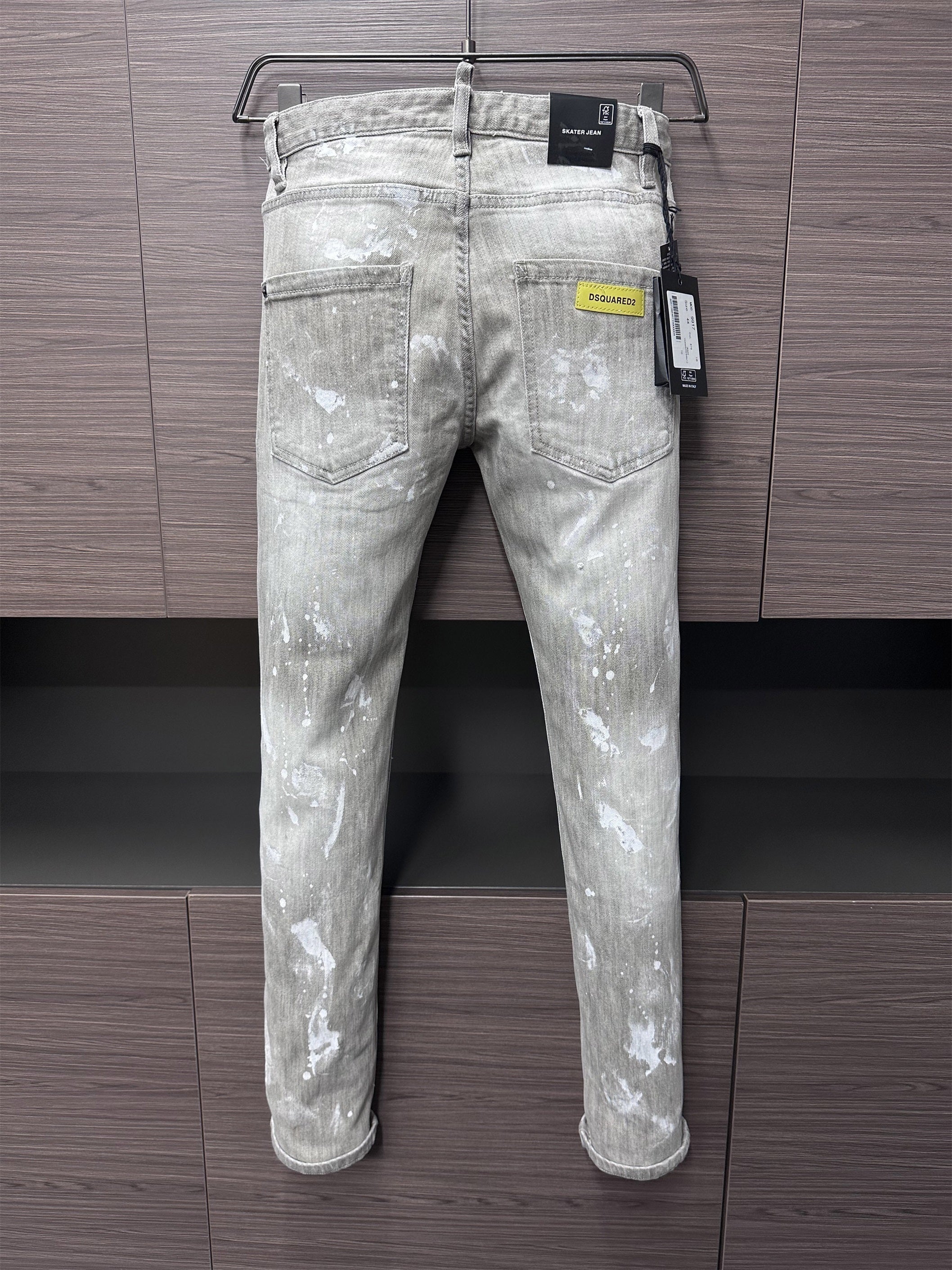 D - JEANS