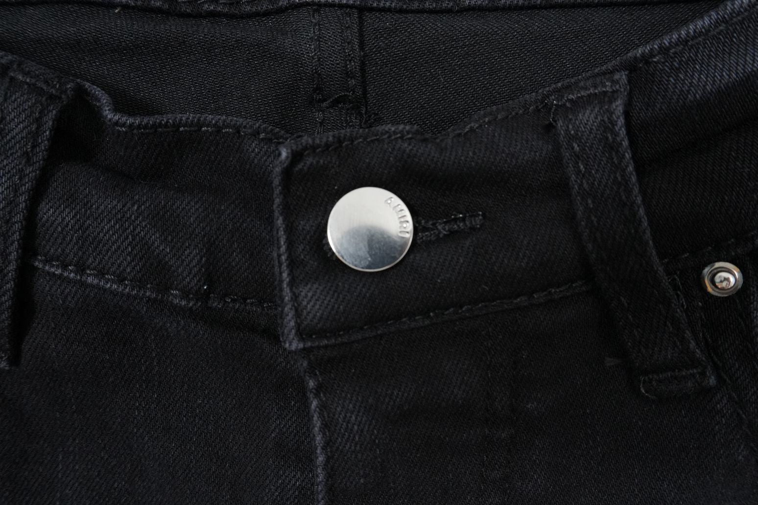 A - JEANS