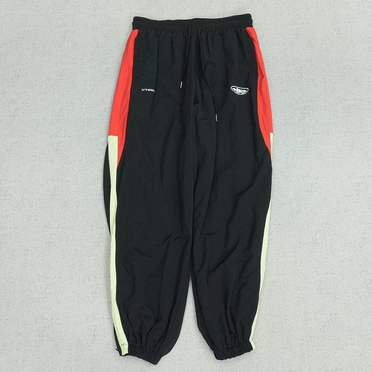 C - SWEATPANTS