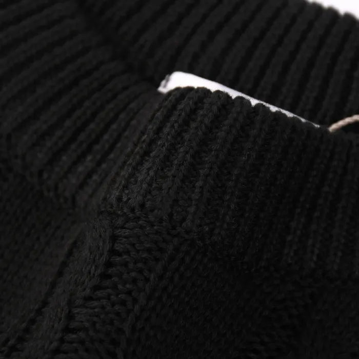 D - SWEATER