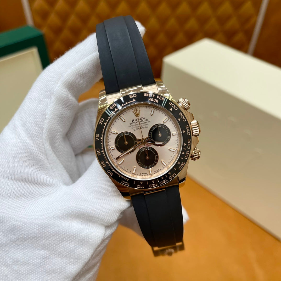 M - Watch