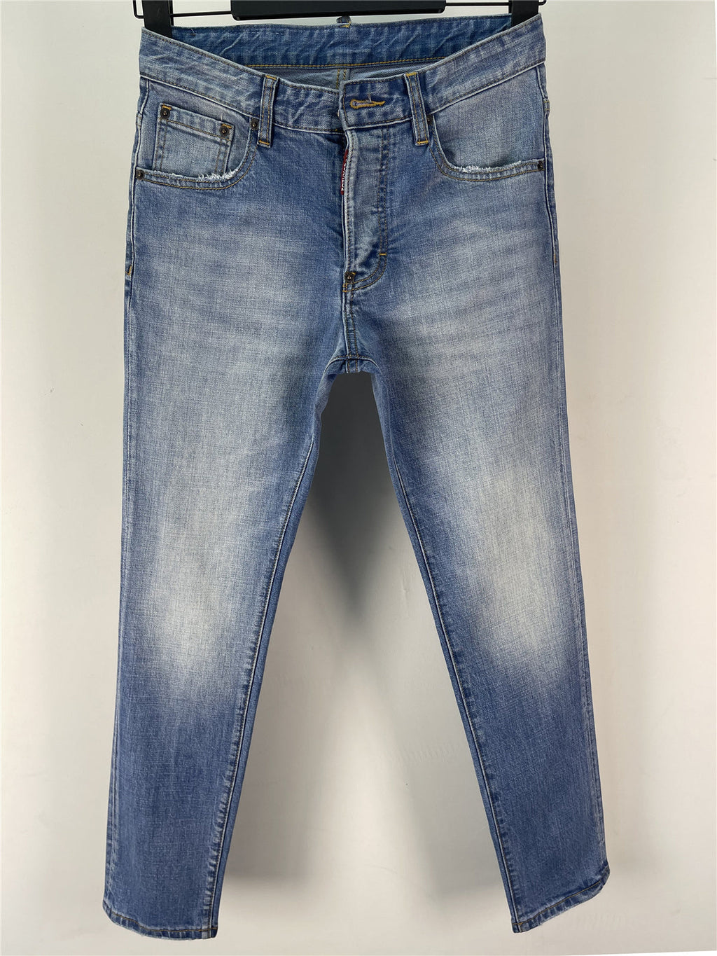 D - JEANS
