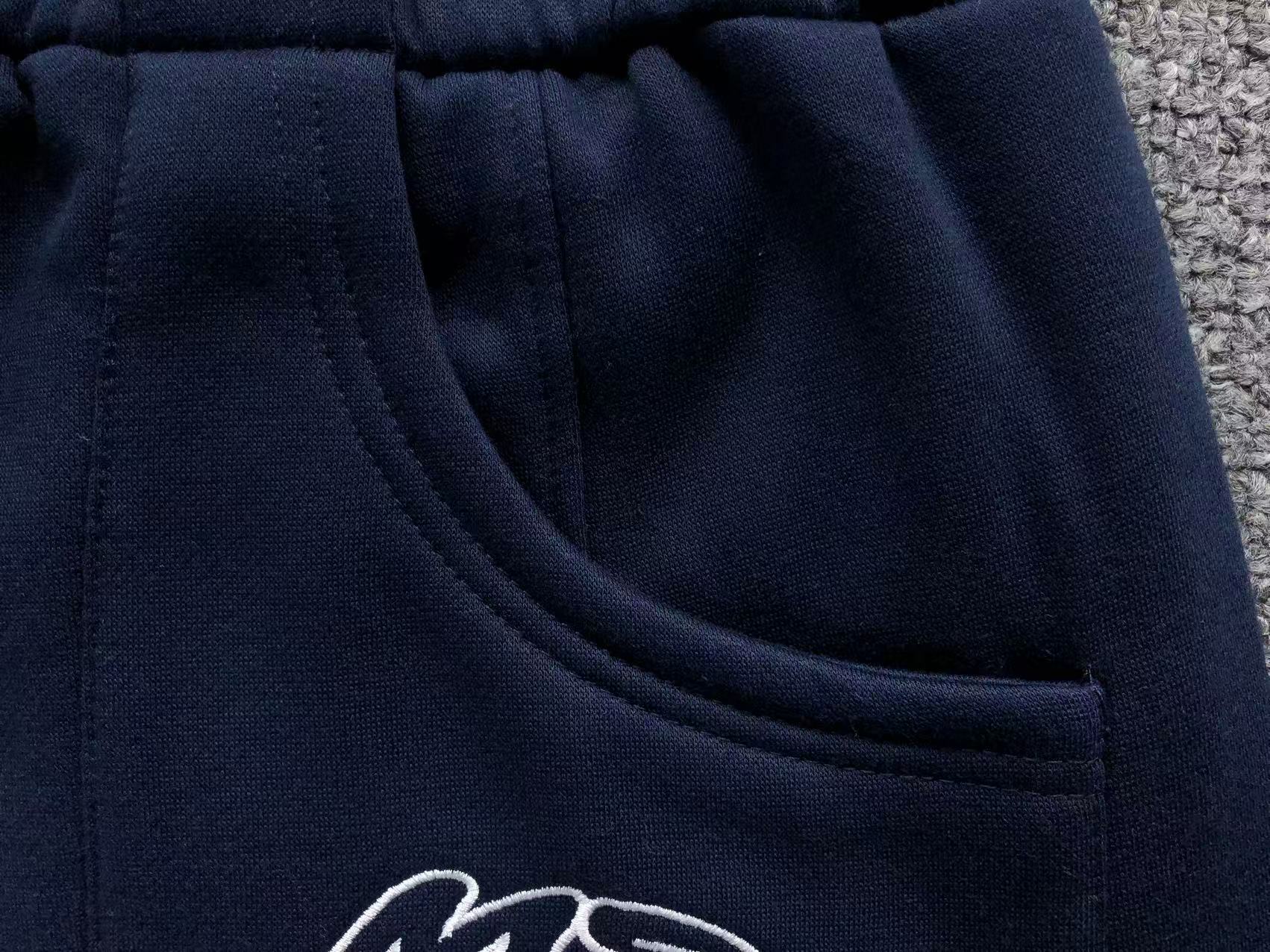 M - SHORTS