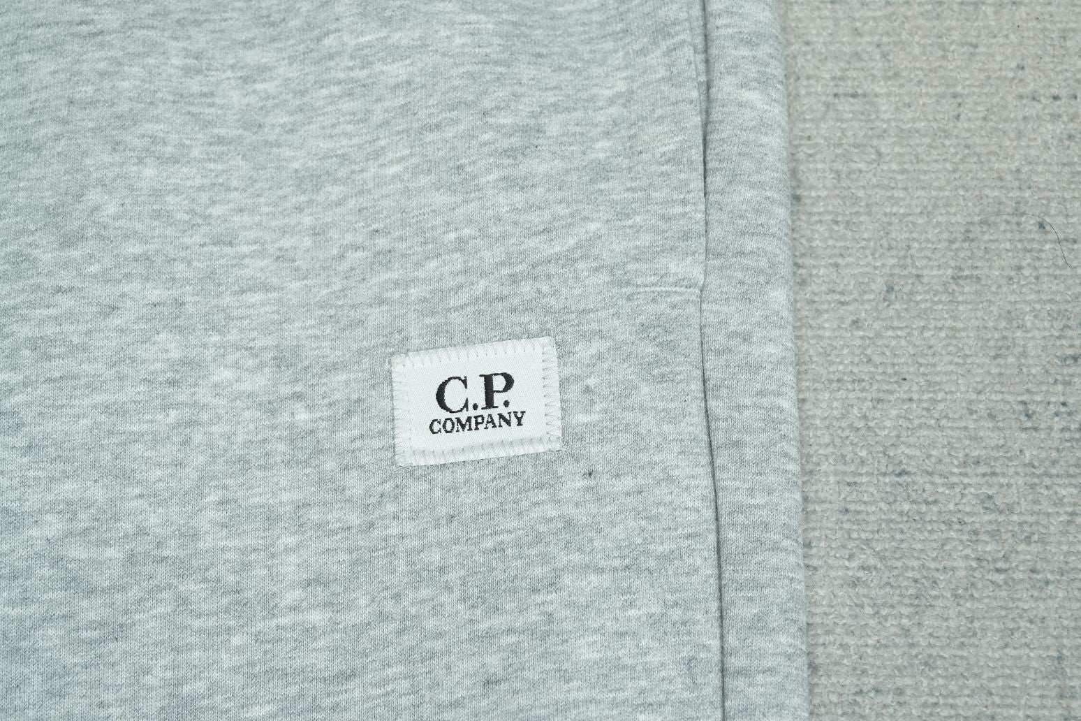 C - SWEATPANTS