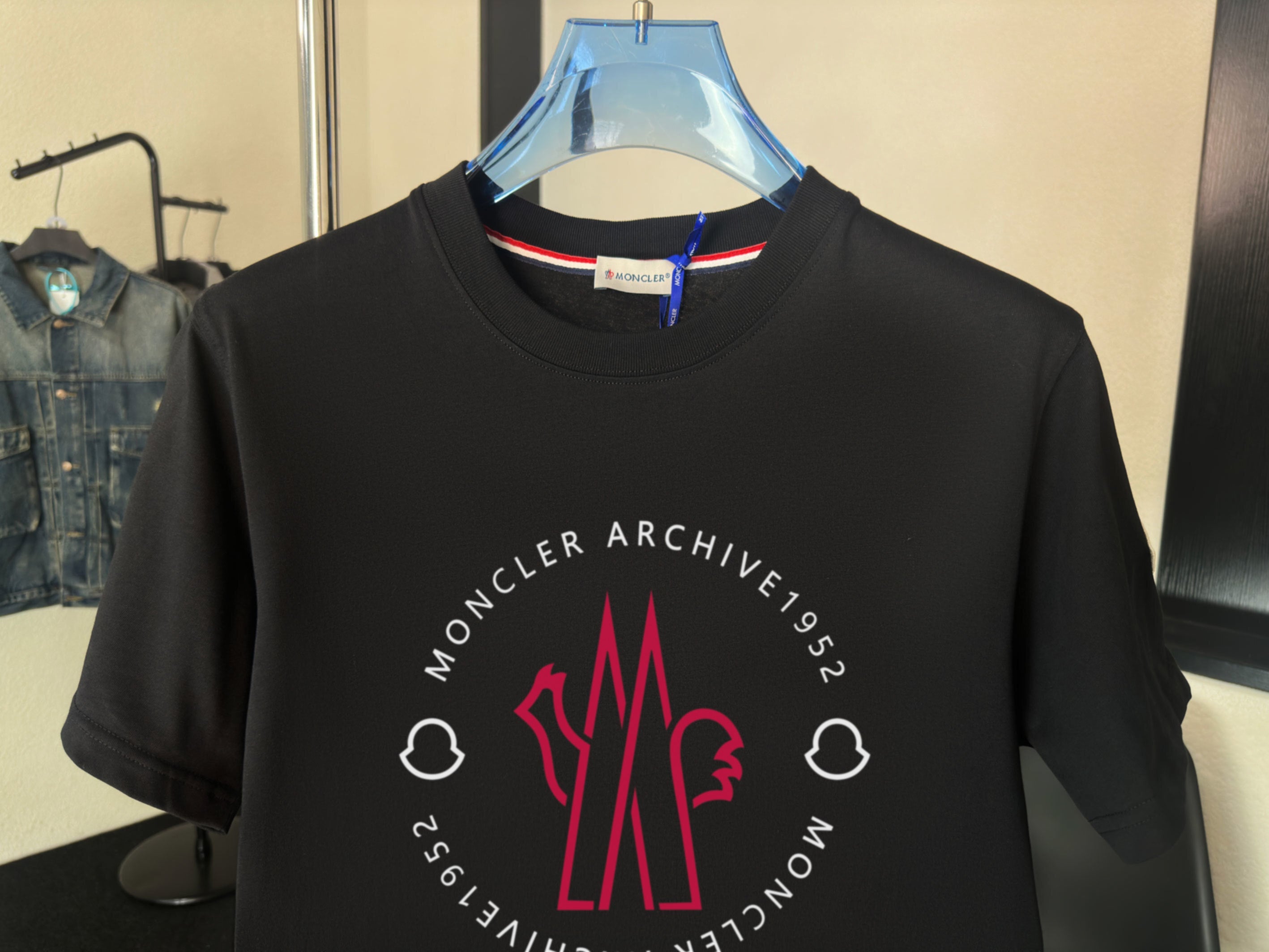 M - TSHIRT