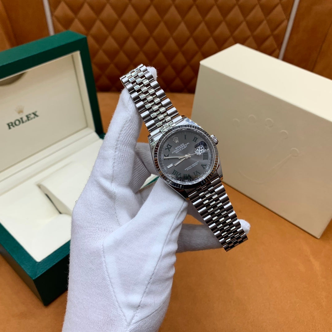 M - Watch