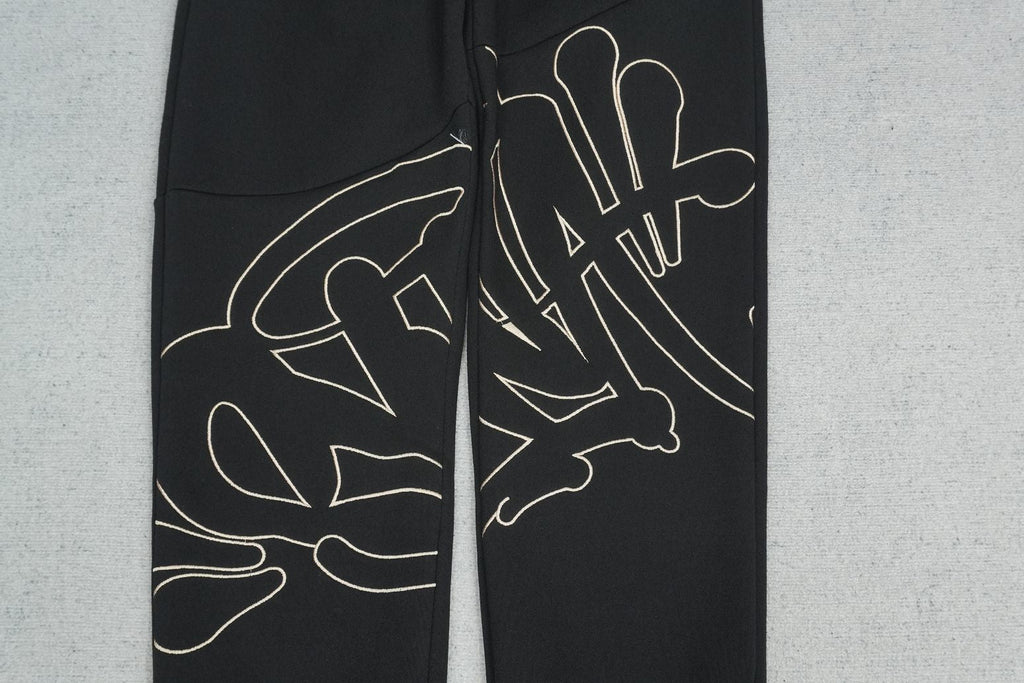 S - SWEATPANTS