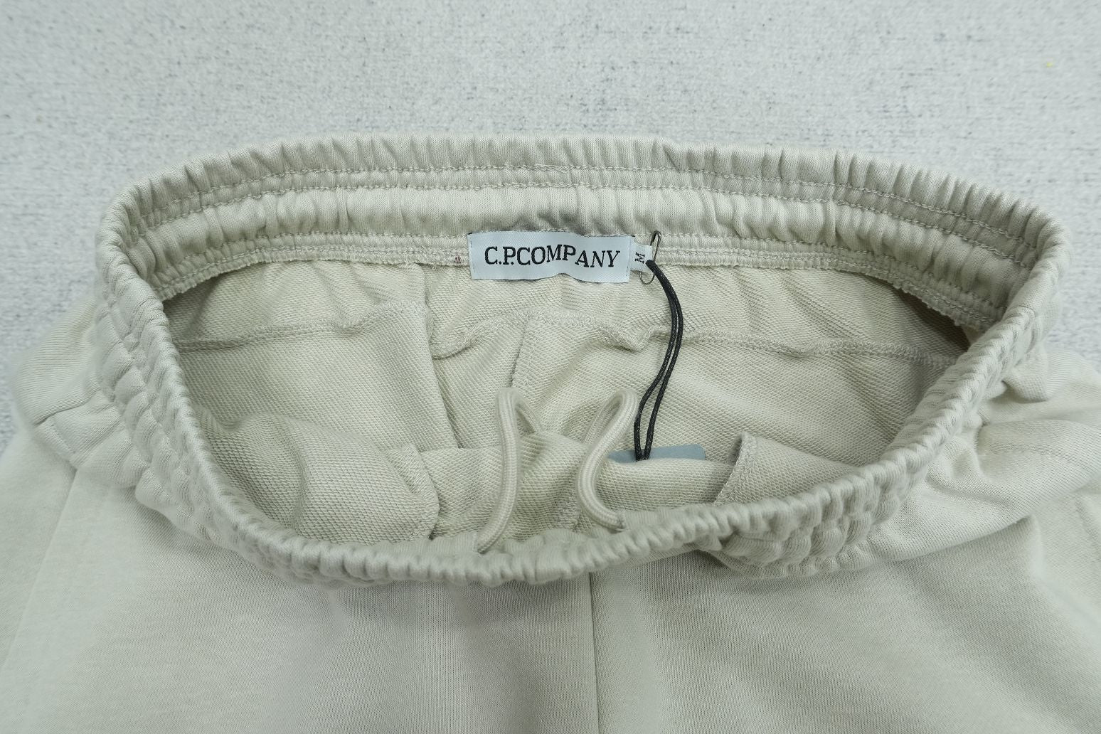 C - SWEATPANTS