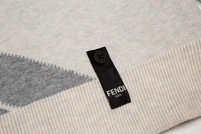 F  - SWEATER
