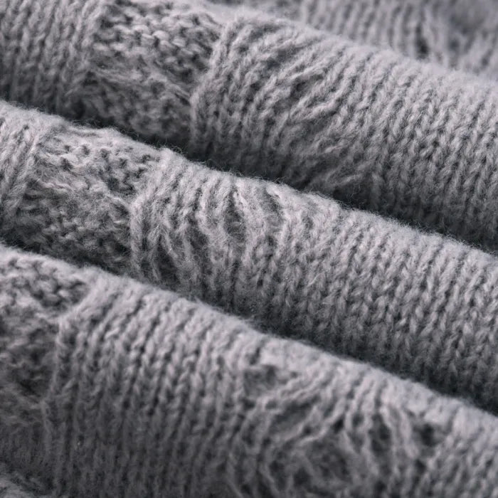 D - SWEATER