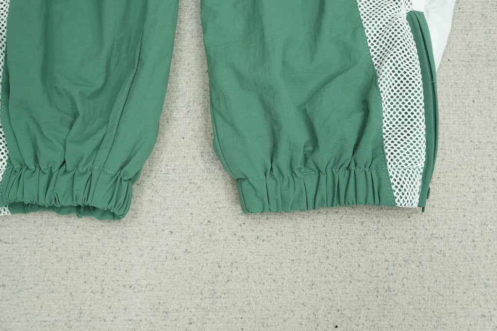C - SWEATPANTS