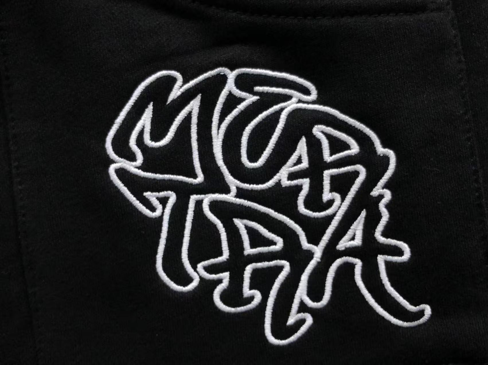 M - SHORTS