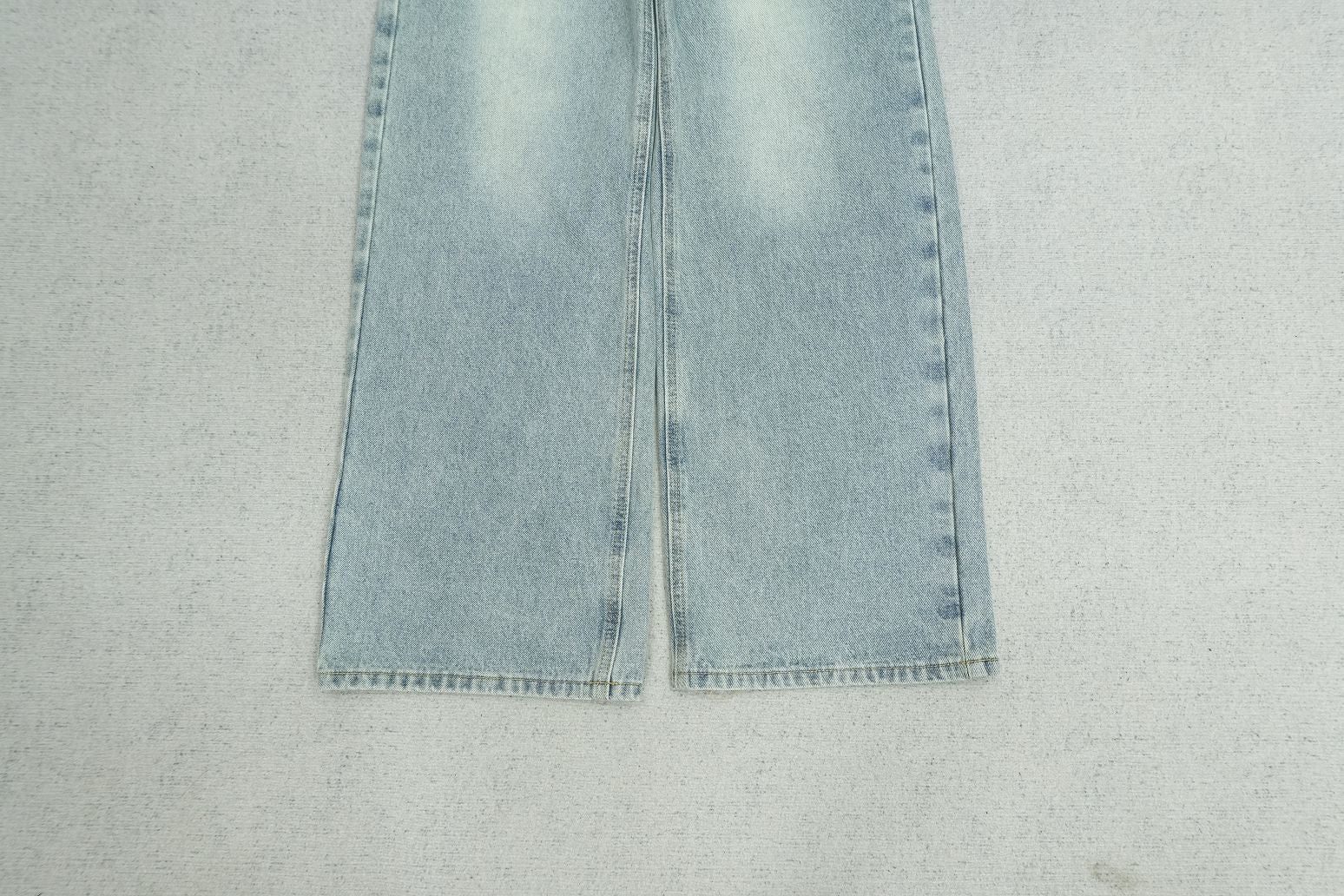 W - JEANS