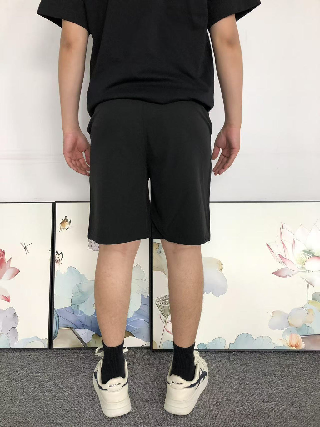 N - SHORTS