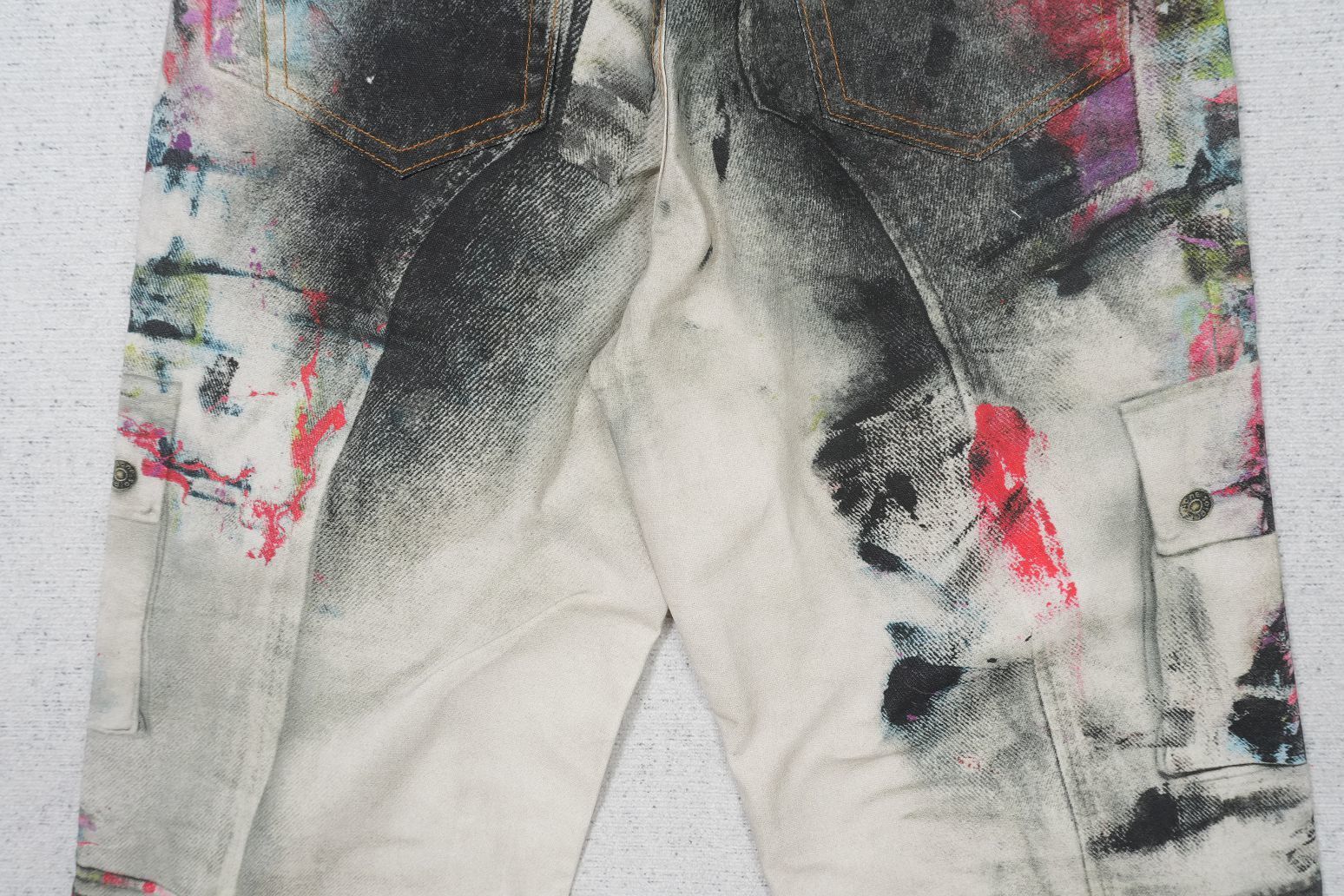 A - JEANS
