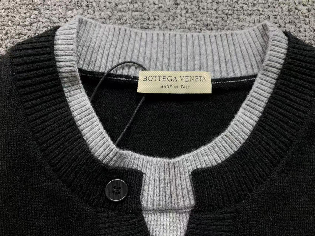 B - SWEATER