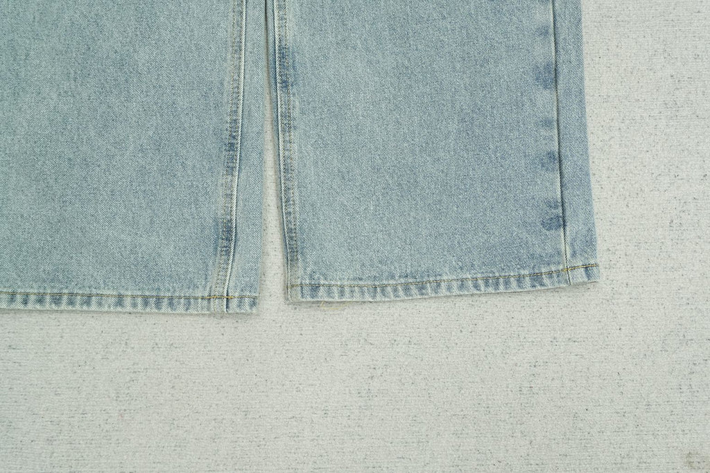 W - JEANS